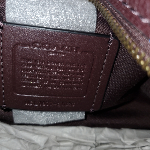 NWTs Beautiful Coach Fulton Satchel~Colorblock Leather~Oxblood~ MSRP:$350 - Picture 6 of 11